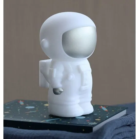 Little-light-Astronaut