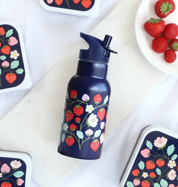 Stainless-Steel-Drink-Bottle-Strawberries.